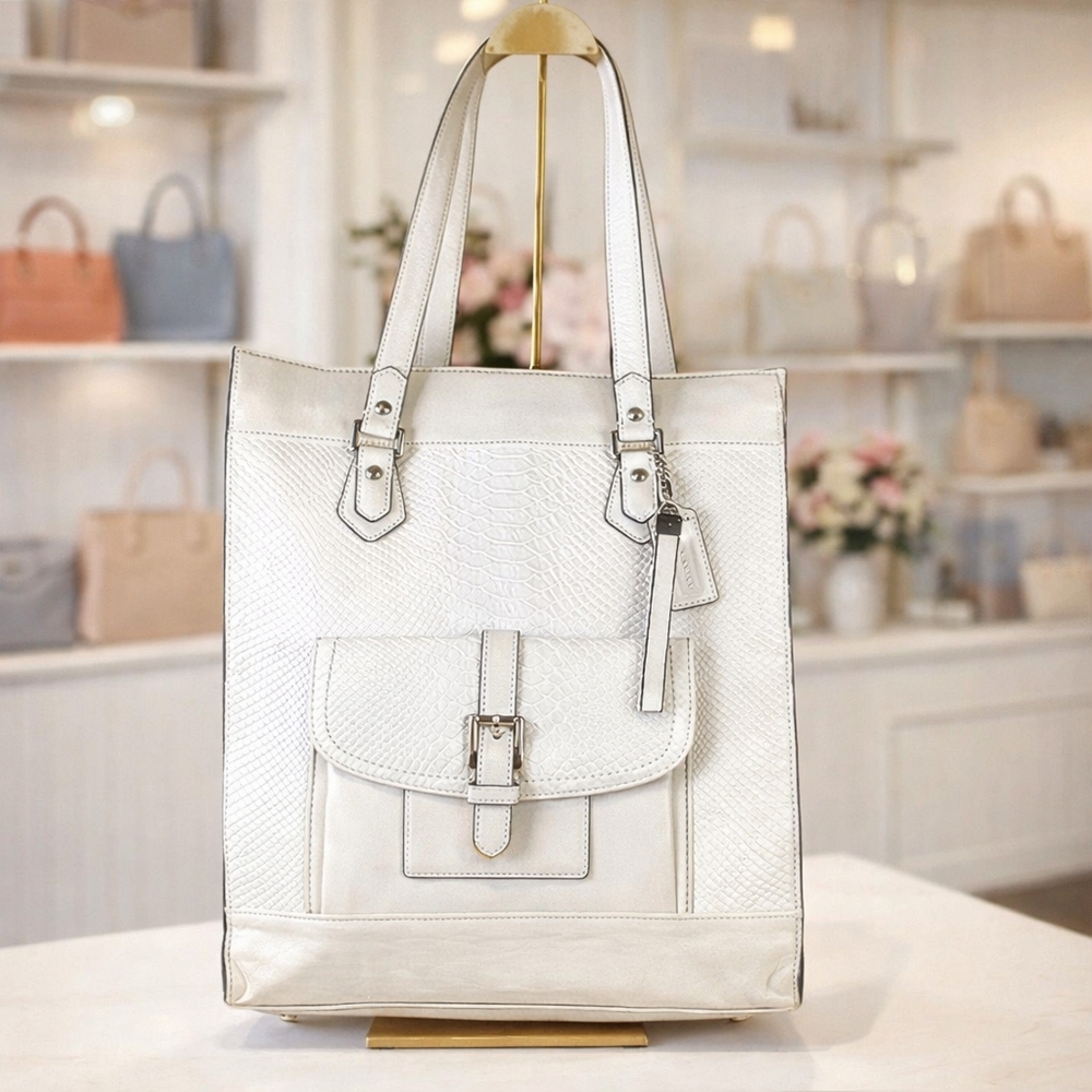 COACH‎ CHARLIE 28793 WHITE HAND SHOULDER BAG EMBOSSED PYTHON LEATHER LARGE TOTE